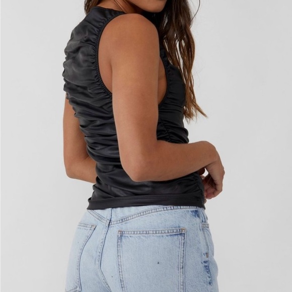 NWT Free People Ride along Ruched top - Picture 3 of 3